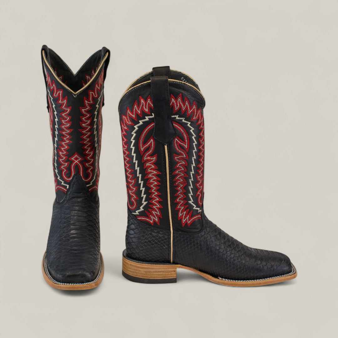 Walker - Black - Square Toe