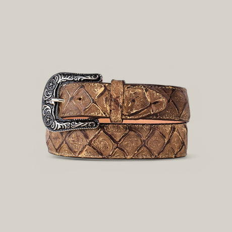 The Pirarucu Print Rustic Orix belt features a textured diamond pattern with a Texas buckle against a plain gray background, combining classic style and rustic charm.
