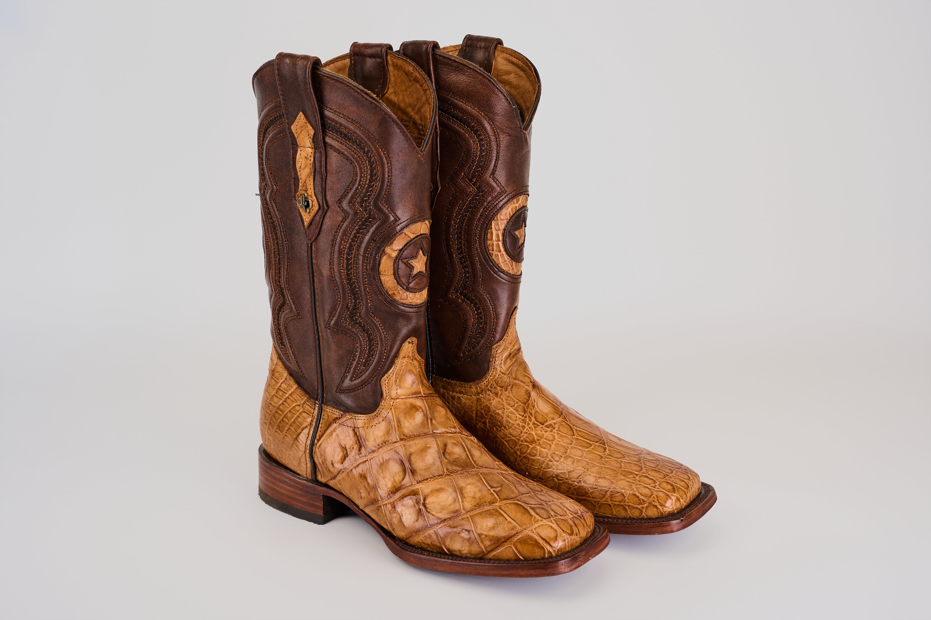 James Alligator Hornback Boots- Fawn - Square Toe (LG10)